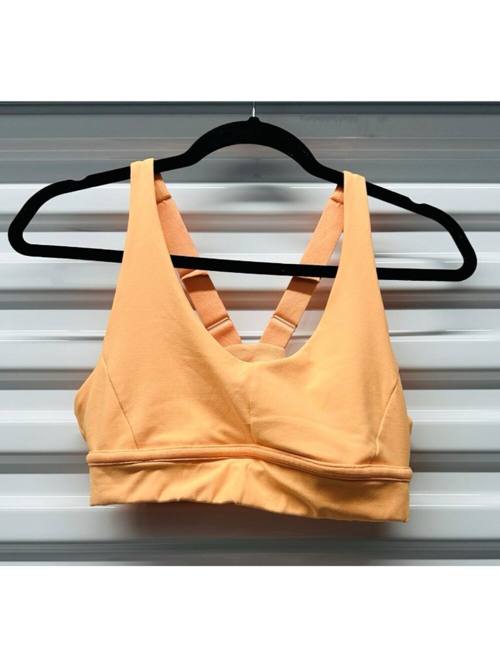 Xersion Sports Bra Size M Orange Medium Support Racer Back Adjustable Straps